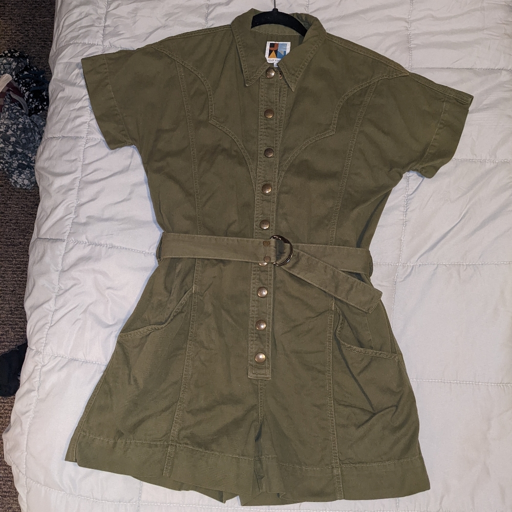 Jean Atelier green button up jumper